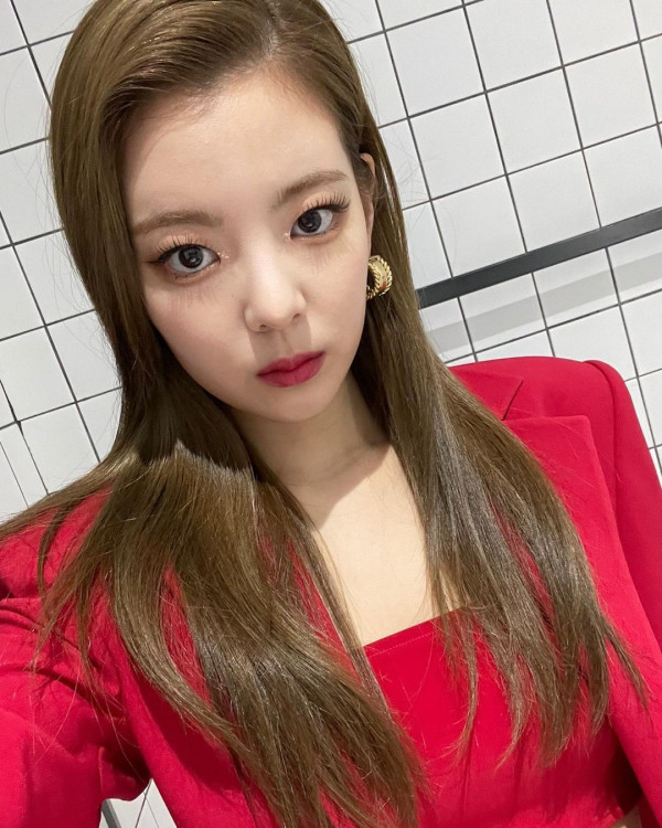 [연예] ITZY 리아